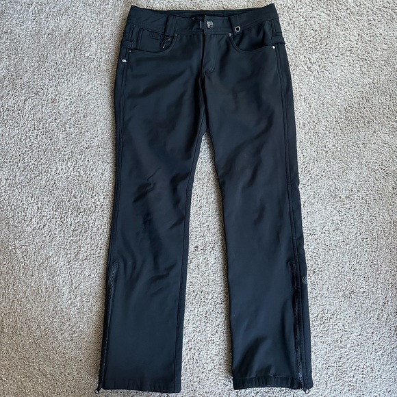 LIKE NEW Women's 686 Snow Pants - Picture 1 of 4